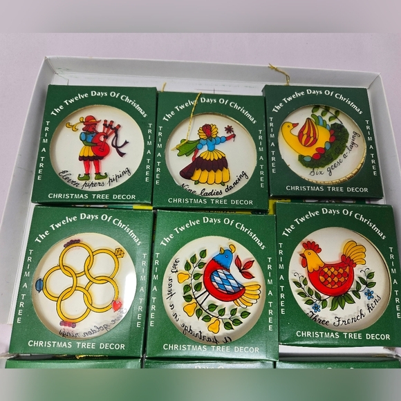 Trim A Tree 1982 The 12 Days Of Christmas Ornaments Folk Art Handmade & Painted - Picture 3 of 13